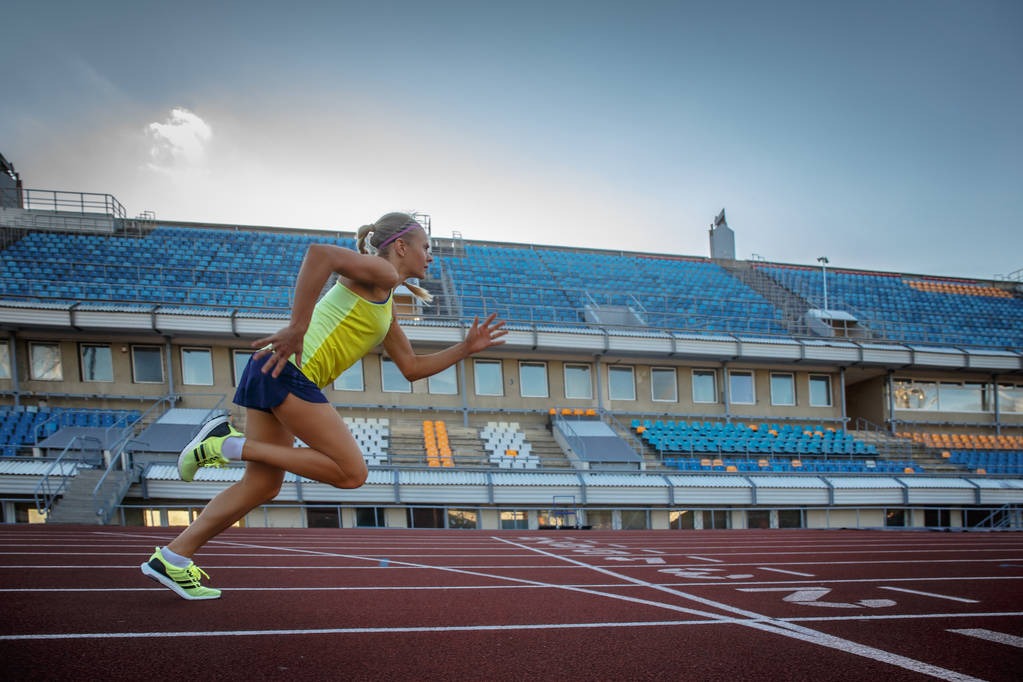 名记：若字母哥离队雄鹿或重建，特纳＆库兹马&波蒂斯都可交易