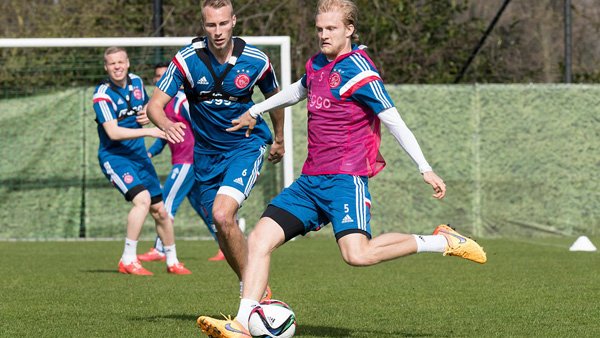 与此同时 与此同时